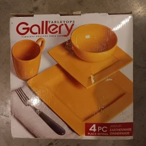 COPY - NIB TABLETOPS GALLERY 4 PIECE PLACE SETTING AMALFI DINNERWARE SET YELLOW
